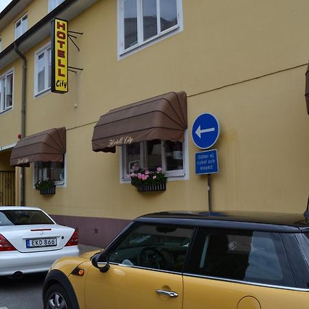 Hotell City Хеслехольм Экстерьер фото